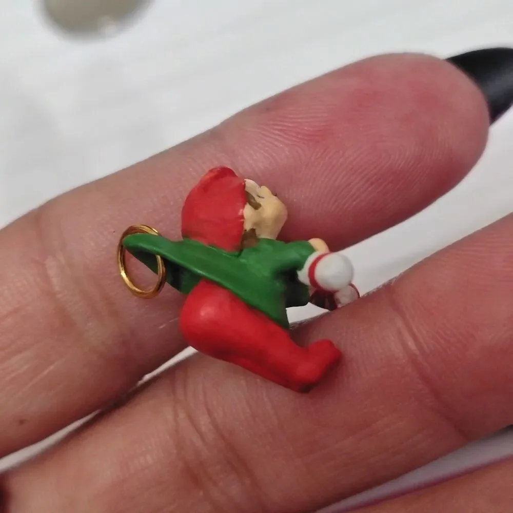 VTG Hallmark Candy Cane Elf 1988 Miniature-Elf Loves His Candy Canes Ornament